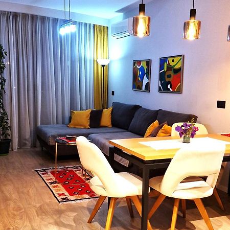 Central Luxury Apartment Тирана Экстерьер фото