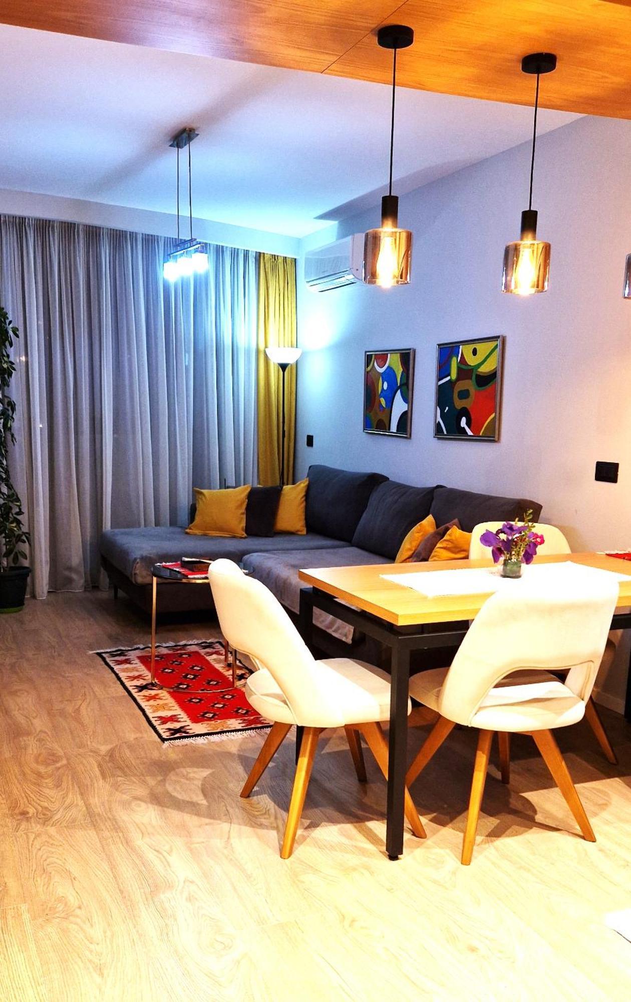 Central Luxury Apartment Тирана Экстерьер фото
